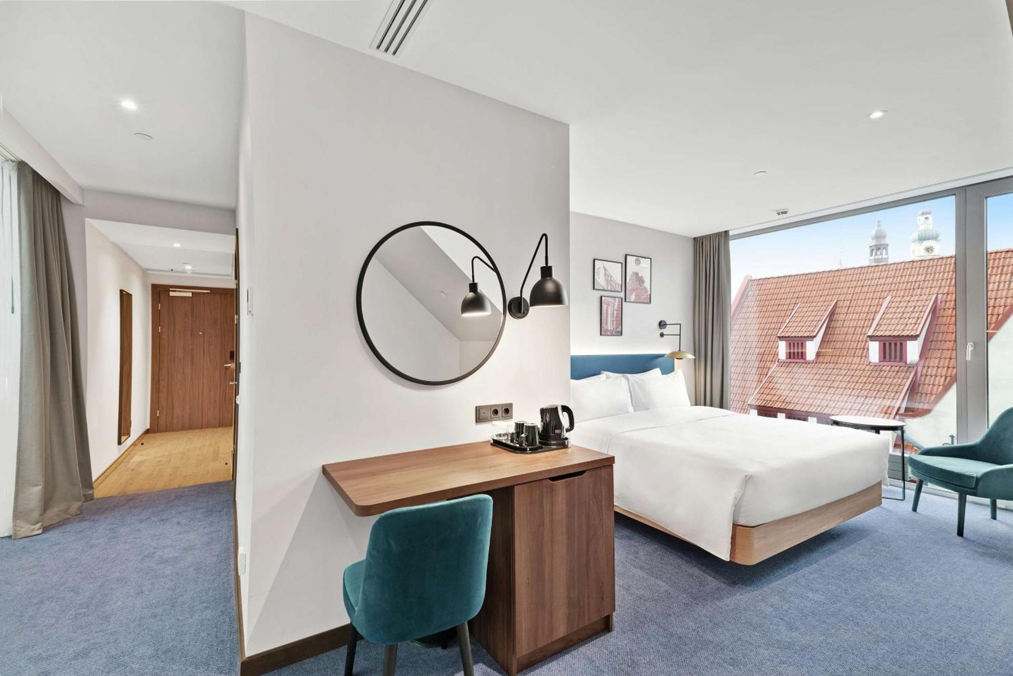 Hilton Garden Old Town Hotell